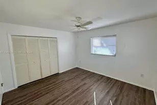 5100 Rilma Ave, Sarasota, FL 34234 - Photo 6