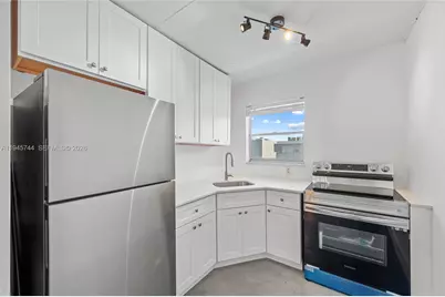 1750 Jefferson St #510, Hollywood, FL 33020 - Photo 14