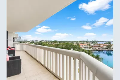 1000 W Island Blvd #612, Aventura, FL 33160 - Photo 16