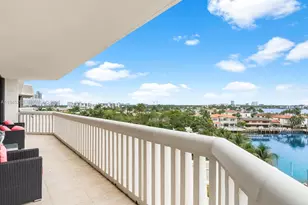 1000 W Island Blvd, Aventura, FL 33160 - Photo 16