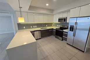 117 SW 10th St, Miami, FL 33130 - Photo 10