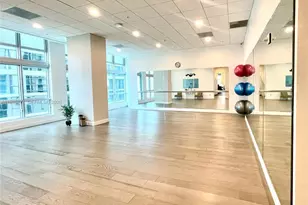 300 S Biscayne Blvd, Miami, FL 33131 - Photo 2