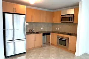 300 S Biscayne Blvd, Miami, FL 33131 - Photo 12