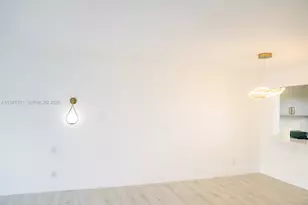 220 SW 9th Ave, Hallandale Beach, FL 33009 - Photo 8