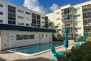 220 SW 9th Ave, Hallandale Beach, FL 33009 - Photo 30