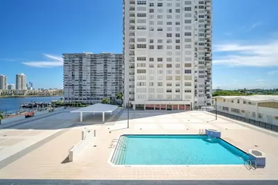 2750 NE 183rd St #705, Aventura, FL 33160 - Photo 20