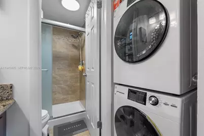 10005 S Winding Lake Rd #106, Sunrise, FL 33351 - Photo 18