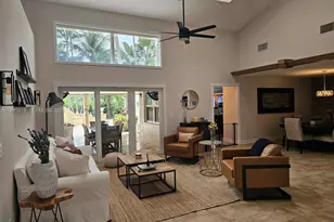 3070 Perriwinkle Cir, Davie, FL 33328 - Photo 8