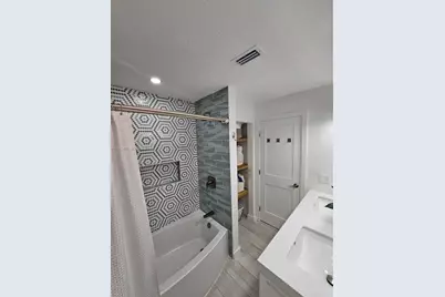 3070 Perriwinkle Cir, Davie, FL 33328 - Photo 18