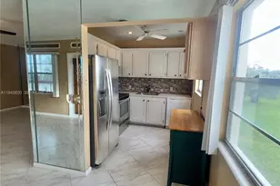 248 Brighton F, Boca Raton, FL 33434 - Photo 10