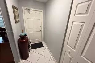 9601 NW 16th St, Pembroke Pines, FL 33024 - Photo 14