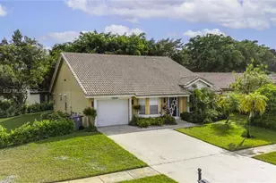 19648 Back 9 Dr, Boca Raton, FL 33498 - Photo 4