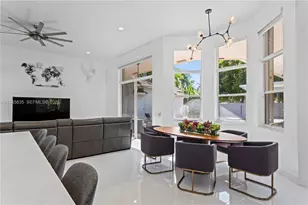 1499 Victoria Isle Dr, Weston, FL 33327 - Photo 6