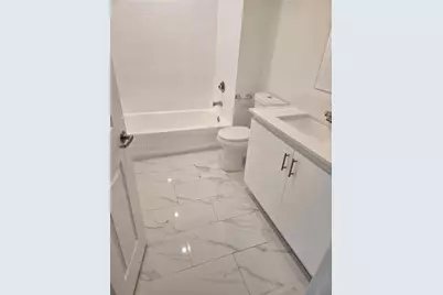 275 NE 18th St #503, Miami, FL 33132 - Photo 6