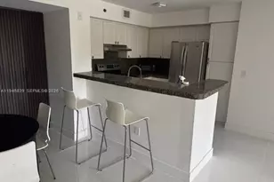 19555 E Country Club Dr, Aventura, FL 33180 - Photo 2