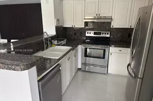 19555 E Country Club Dr, Aventura, FL 33180 - Photo 4