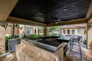 19555 E Country Club Dr, Aventura, FL 33180 - Photo 20