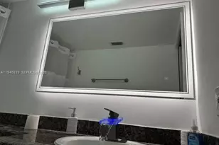 19555 E Country Club Dr, Aventura, FL 33180 - Photo 14