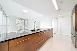 475 Brickell Ave, Miami, FL 33131 - Photo 10