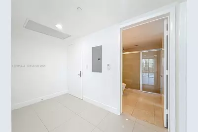 475 Brickell Ave #4215, Miami, FL 33131 - Photo 6