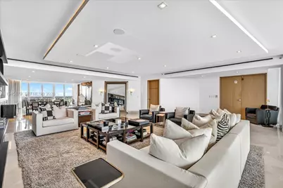 1643 Brickell Ave #3904, Miami, FL 33129 - Photo 4