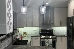 18632 SW 93rd Ct, Cutler Bay, FL 33157 - Photo 16