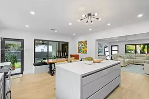 1106 NE 119th St, Biscayne Park, FL 33161 - Photo 8