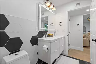 1106 NE 119th St, Biscayne Park, FL 33161 - Photo 20