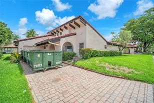 8221 Pine Dr, Tamarac, FL 33321 - Photo 20