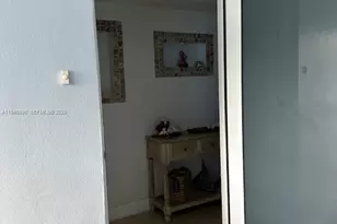 320 S Surf Rd, Hollywood, FL 33019 - Photo 2