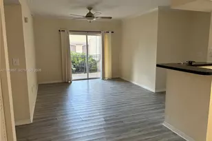 151 SW 117th Ave, Pembroke Pines, FL 33025 - Photo 2