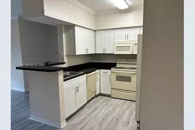 151 SW 117th Ave #9103, Pembroke Pines, FL 33025 - Photo 4