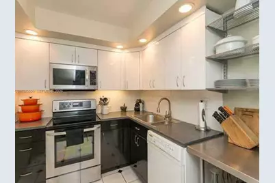 625 Biltmore Way #807, Coral Gables, FL 33134 - Photo 38