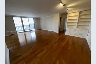 625 Biltmore Way #807, Coral Gables, FL 33134 - Photo 4