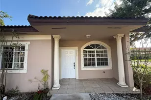 13772 SW 169th Ln, Miami, FL 33177 - Photo 2