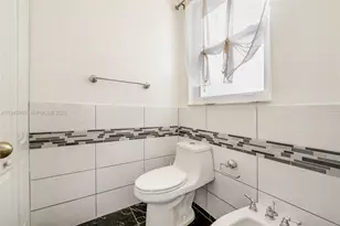 1158 NW 135th Ct, Miami, FL 33182 - Photo 14