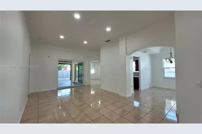 1158 NW 135th Ct, Miami, FL 33182 - Photo 2