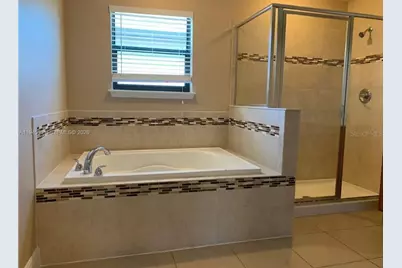 11016 Tahiti Isle Ln #11016, Other City - In The State Of Florida, FL 33647 - Photo 10