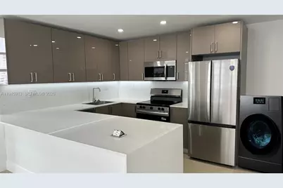 2750 NE 183rd St #1109, Aventura, FL 33160 - Photo 2