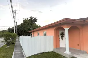 690 E 6th Pl, Hialeah, FL 33010 - Photo 2
