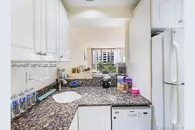 540 Brickell Key Dr #603, Miami, FL 33131 - Photo 12