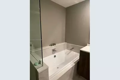 488 NE 18th St #1715, Miami, FL 33132 - Photo 52