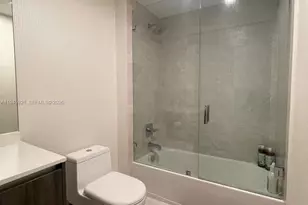 488 NE 18th St, Miami, FL 33132 - Photo 60