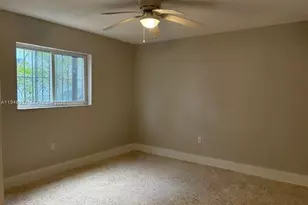 1000 NW 5th St, Miami, FL 33128 - Photo 4