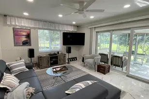 9065 Thunderbird Dr, Coral Springs, FL 33065 - Photo 12