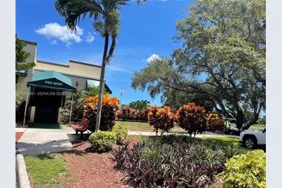 1831 Sabal Palm Dr #403, Davie, FL 33324 - Photo 30