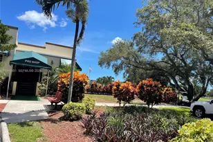 1831 Sabal Palm Dr, Davie, FL 33324 - Photo 30