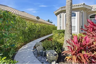 21653 Marigot Dr, Boca Raton, FL 33428 - Photo 10