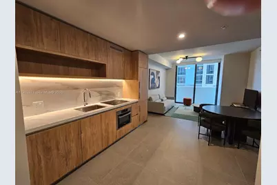 11 NE 6th St #211, Miami, FL 33132 - Photo 6