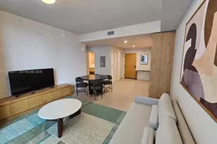 11 NE 6th St, Miami, FL 33132 - Photo 12